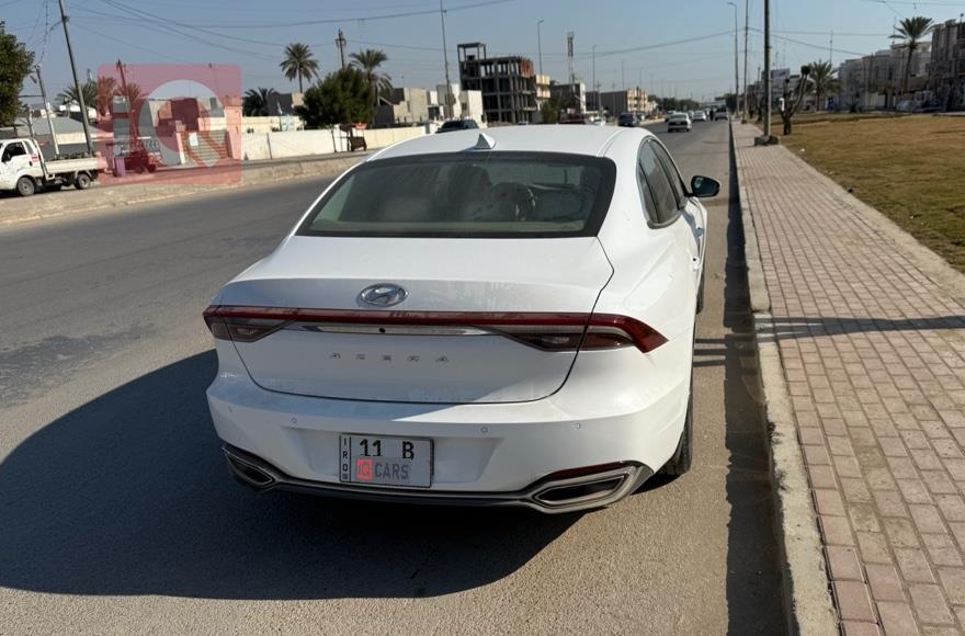 هیوندای ازێرا